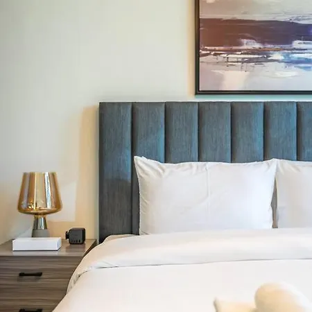 Modern Downtown Escape 1Bedroom With Upscale Comfort Dubai Buitenkant foto
