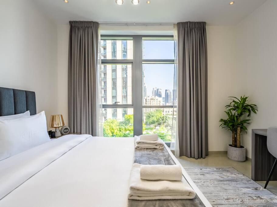 Appartement Modern Downtown Escape 1bedroom With Upscale Comfort Dubai
