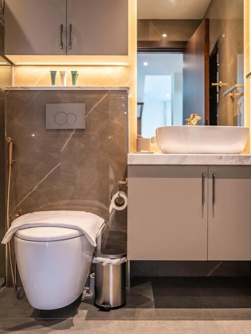 Modern Downtown Escape 1bedroom With Upscale Comfort Dubaï