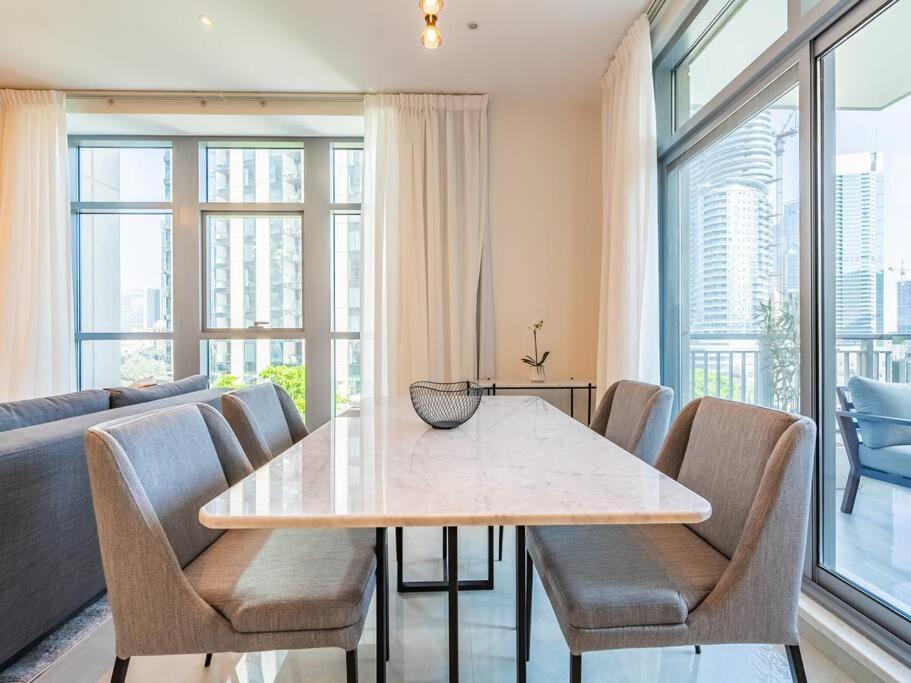 Modern Downtown Escape 1bedroom With Upscale Comfort Dubaï
