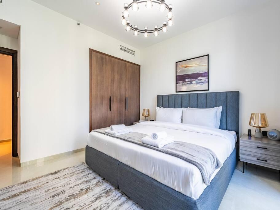 Modern Downtown Escape 1bedroom With Upscale Comfort Dubaï